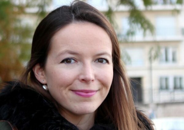 Maela qui a créé un podcast pour inspirer ceux qui veulent entreprendre
