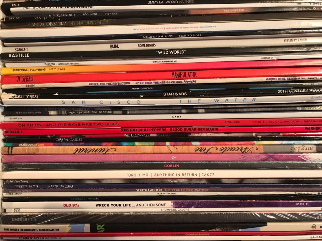 Pochettes de vinyles pour illustrer l'interview de Philippe qui a créé un label de musique