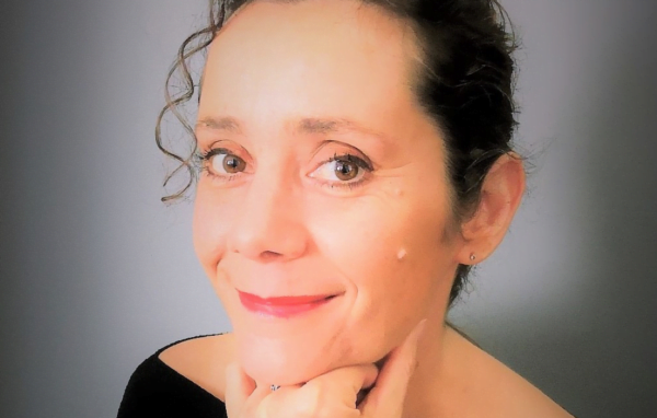 Vanessa est devenue synergologue et entrepreneure